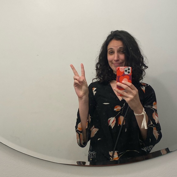 Meet your Posher, Paige - Picture 2 of 8